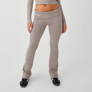 Frankie’s Bikinirs Fluer Cable Knit Pants size M